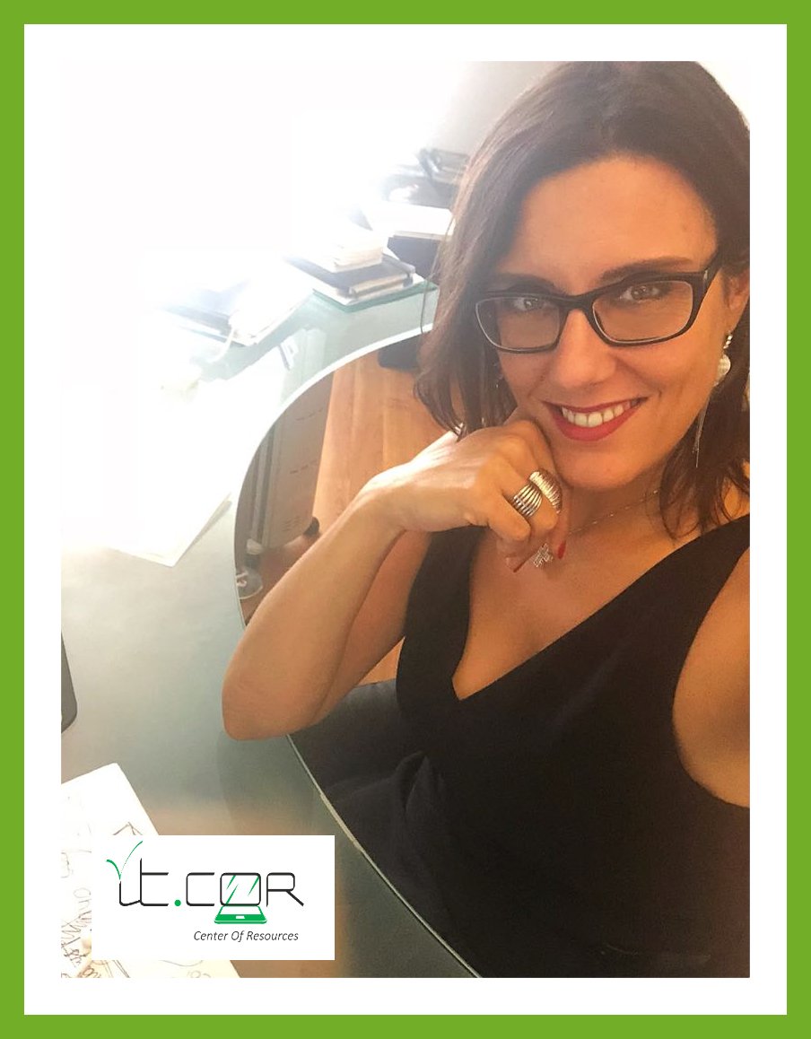 ITCOR_Srl's tweet photo. Ines Catanesi - CEO It.Cor .
La nostra #amministratrice ci mette la faccia!
L' impegno, il cuore e la determinazione!
#Noi con lei per raggiungere ogni #obiettivo ▪

#itcor #ceo #credercisempre #arrendersimai #woman #freefa  #informatica #it #technology #milano #lombardia https://t.co/apNWaiB8pi
