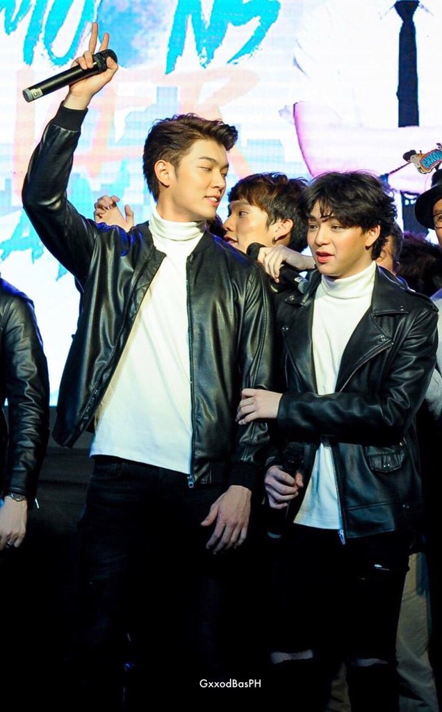 GxxodBasPH's tweet photo. Hold on to me, love 💖
#ก็อตบาส
#6MoonsOverManila https://t.co/0Sdewi1Ox9