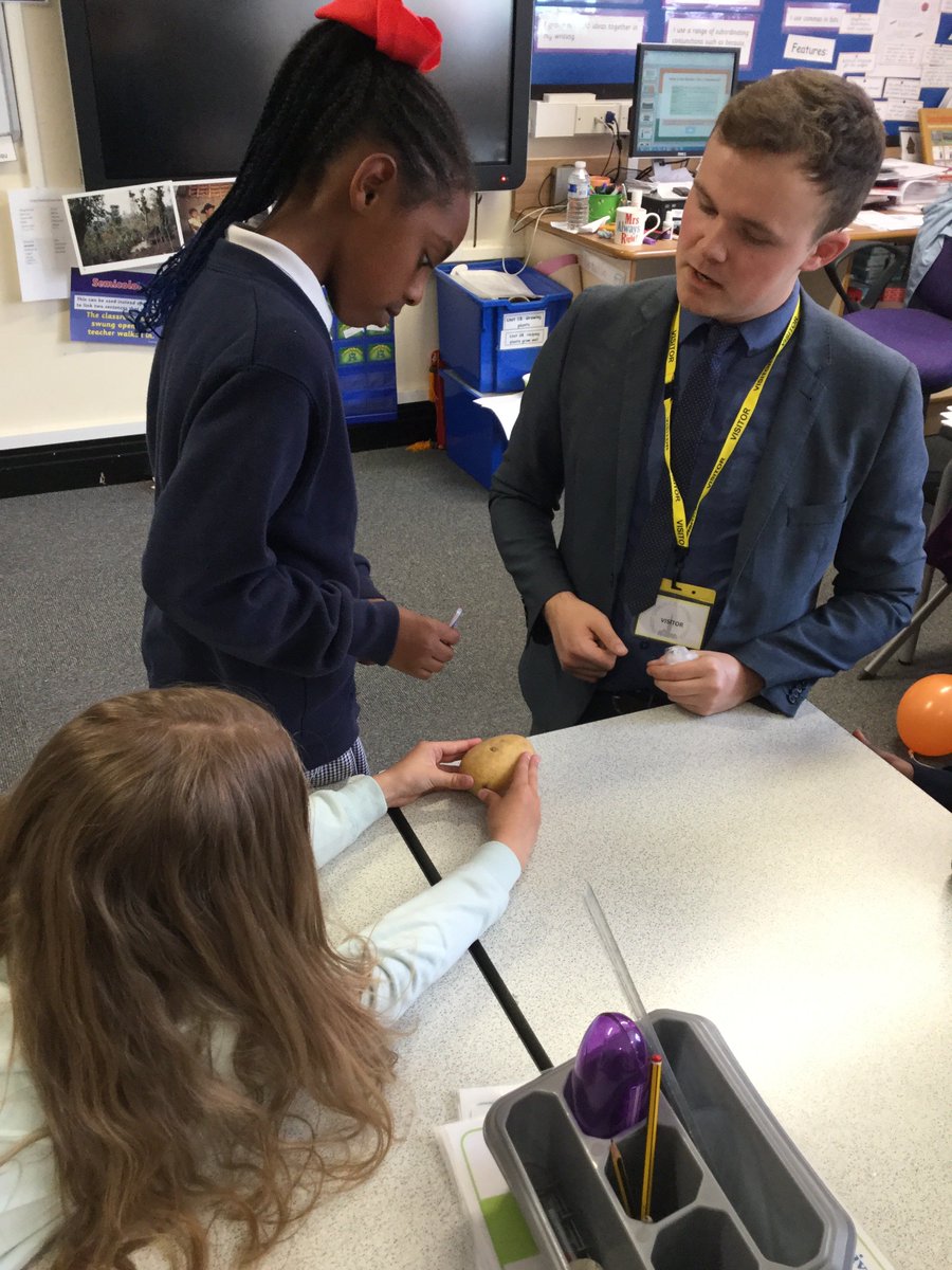 ChristchurchP's tweet photo. Science Club investigating pressure. #pressureforcearea https://t.co/CY5JlTjx7A
