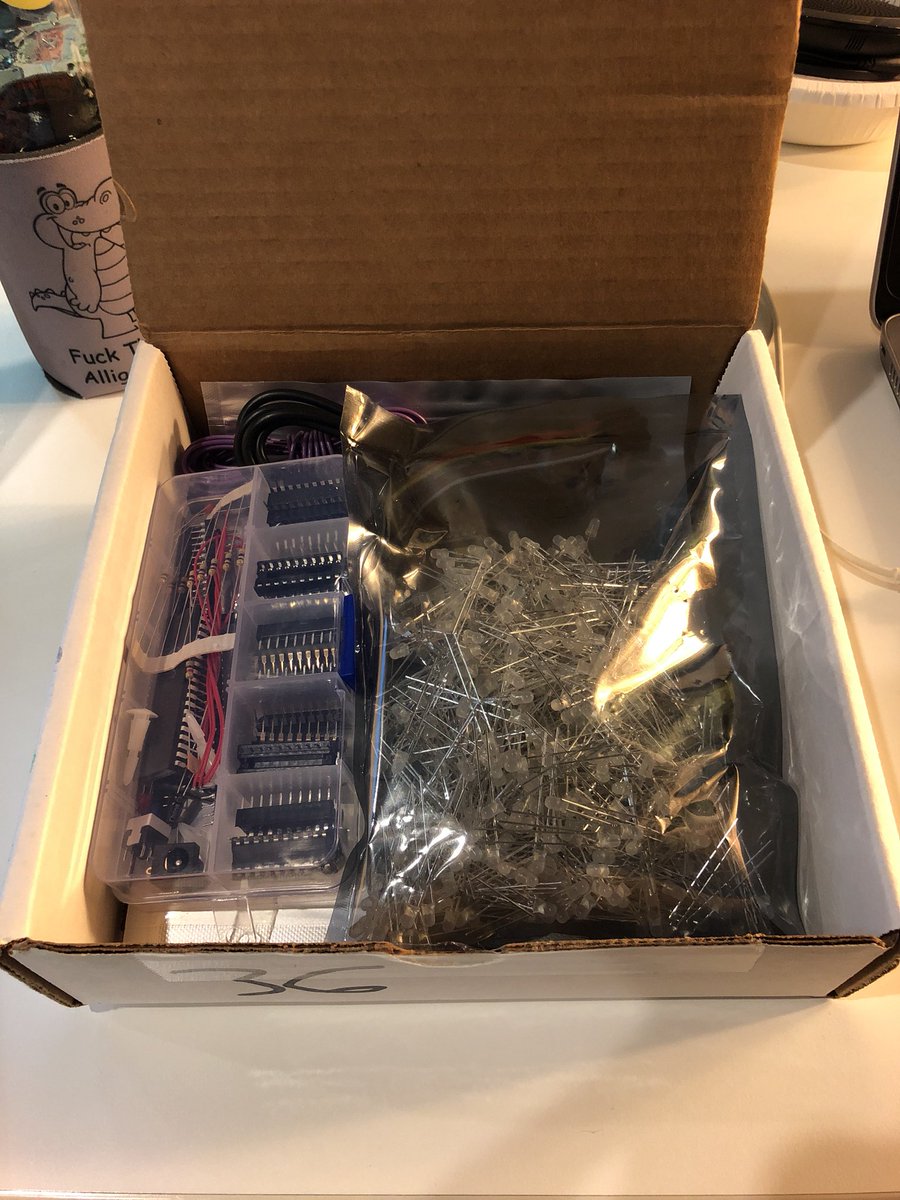FTAlligator's tweet photo. Holy crap thatβs a huge bag of LEDs!Time to get my soldering arm warmed up. #hackerboxes https://t.co/t2XRIEzSXO