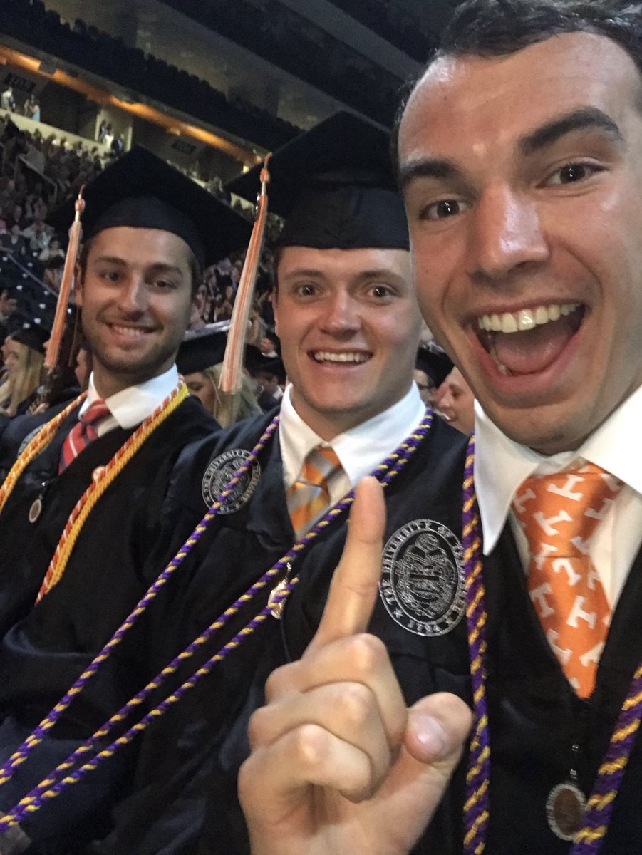 mikeyyoung46's tweet photo. What! A! Ride! #UTgrad2018 https://t.co/CPNYjqIsVf