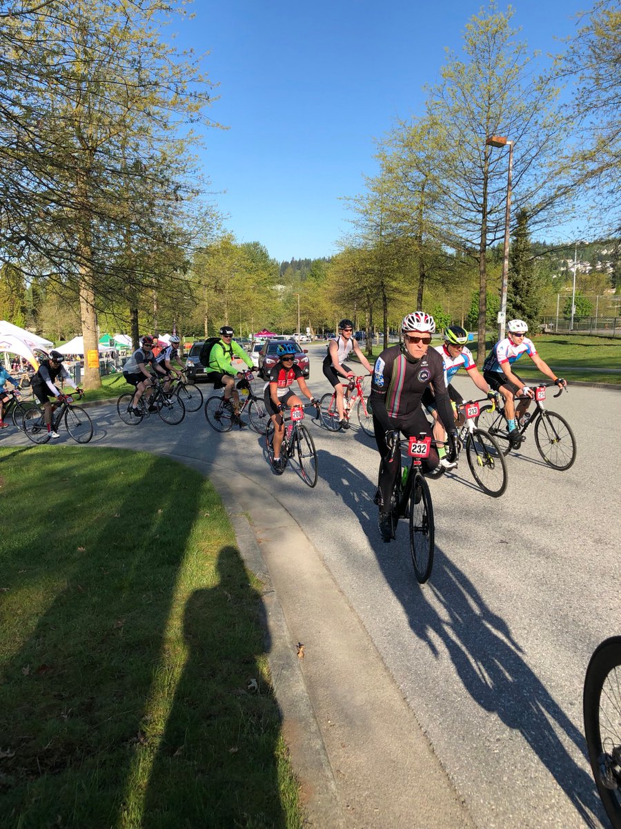 #TBT to last Saturday and our early morning road riders setting off! Thank you all for getting up early, putting in the kilometers and for supporting Eagle Ridge Hospital Foundation! Tag yourself and your friends! #throwbackthursday #wheel2heal #erhf