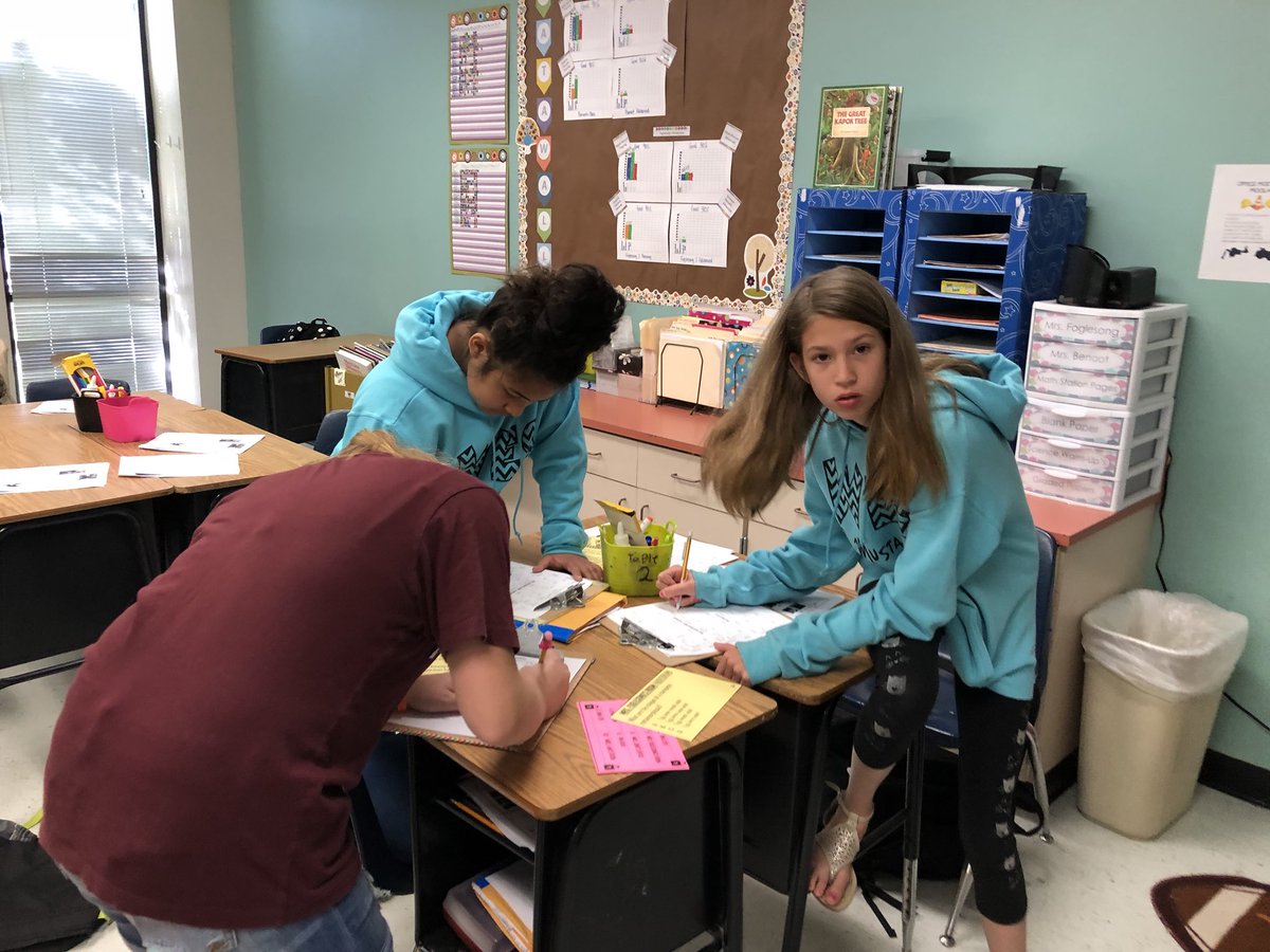 mlamscience's tweet photo. EzPz science ESCAPE room!! #wesbelievers https://t.co/rGkHwTIa6b