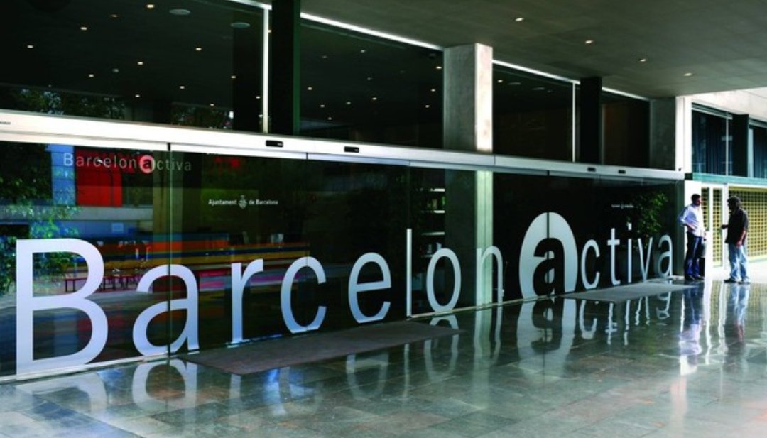 lymph_research's tweet photo. Passant la tarda d‘ahir a BCN activa!!😇  #bcnactiva #j #a #2/5 #LaNovaFP #LAB1719 @jesuitesFP https://t.co/SOMpwYo9MZ