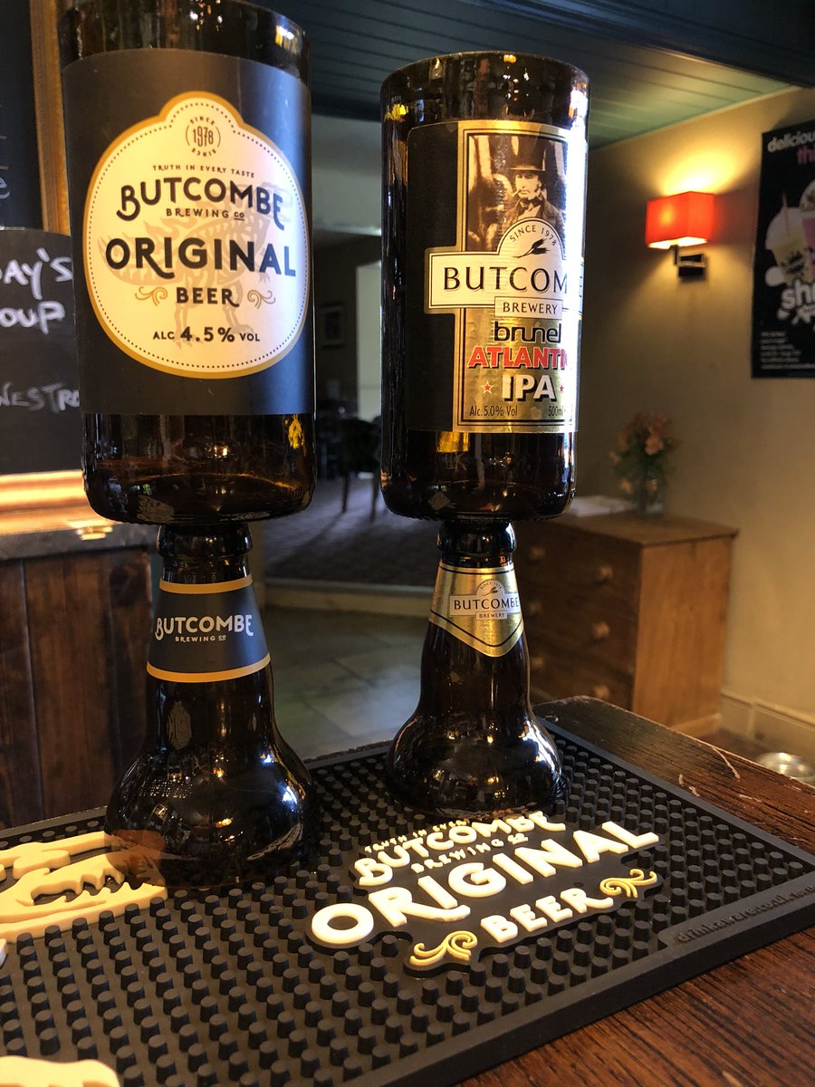 How fantastic does this look.  Thanks to Rob Purnell for these amazing ornaments made with <a href="/ButcombeBrewery/">Butcombe Brewing Co.</a> bottles