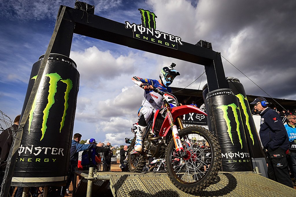 mxgp's tweet photo. This weekend's Live Studio Show will air at 1 PM local time (12 PM CET, 11 AM UK) on Saturday from Latvia with guests @benwatsonmx , @ajasikonis, and Team HRC @HondaRacingCRF General Manager Marcus Pereira De Freitas! What do you want us to ask? #AskMXGP #MXGPLatvia https://t.co/YxG2atKCqY