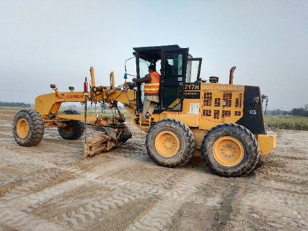 MOBA_Automation's tweet photo. One belt one road is one of the biggest #infrastructure #construction projects worldwide. Now, one important #road in #Pakistan has been pre-leveled with a #GS506 #machinecontrol. https://t.co/QAoqXojvyD #leveling #grader https://t.co/MRktkSpXLe