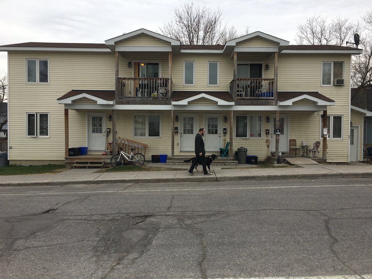 ottawamag's tweet photo. Where to Buy Now: Vanier, a neighbourhood where you ‘don’t go unseen’
— https://t.co/hWBNvN0ccj @jmdgeo https://t.co/I4jq56WMnG