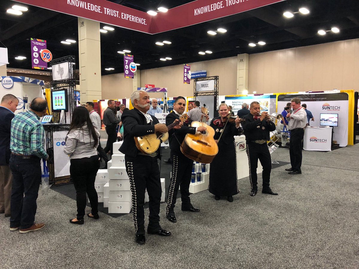 johnkellervp's tweet photo. #San Antonio PSI entertaining at the TFFA Show https://t.co/KtUxnyWkdc