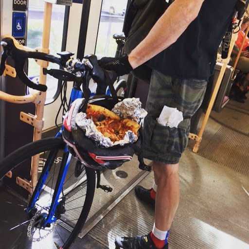 WTAOregon's tweet photo. Biking + Pizza + MAX = commute champion! 💪🚲🍕🚈
#pizzahelmet #pizzaonthego #bikemorewestside #bikemonth #bikemorechallenge #gobybike #ontheMAX #MAXblueline #pizza4life https://t.co/RT9EBLkJPX