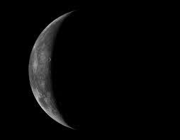 ZacahryM's tweet photo. #113science
Quelle est cette phase de la lune https://t.co/vlMdG2Y8WJ