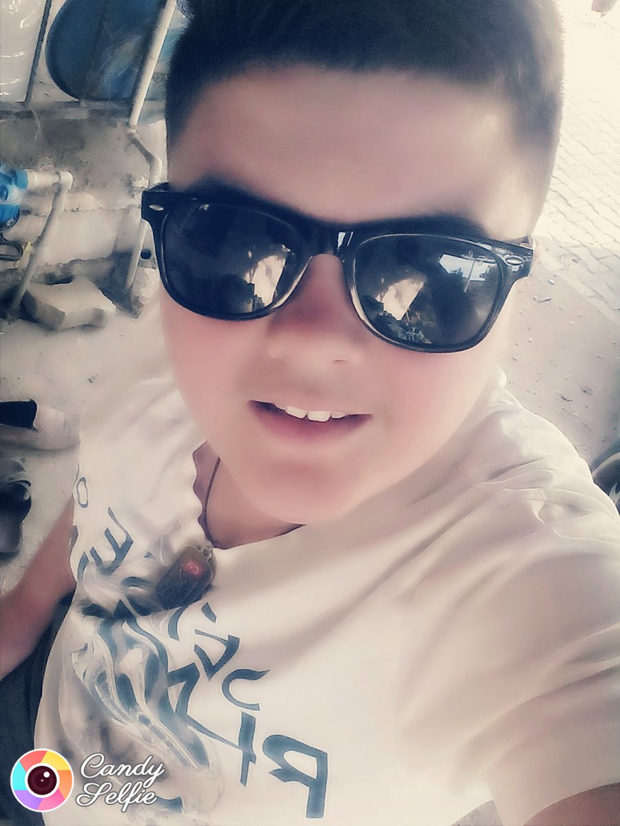 Yigitgokcen1's tweet photo. #CandySelfie https://t.co/FFEg6NejUP