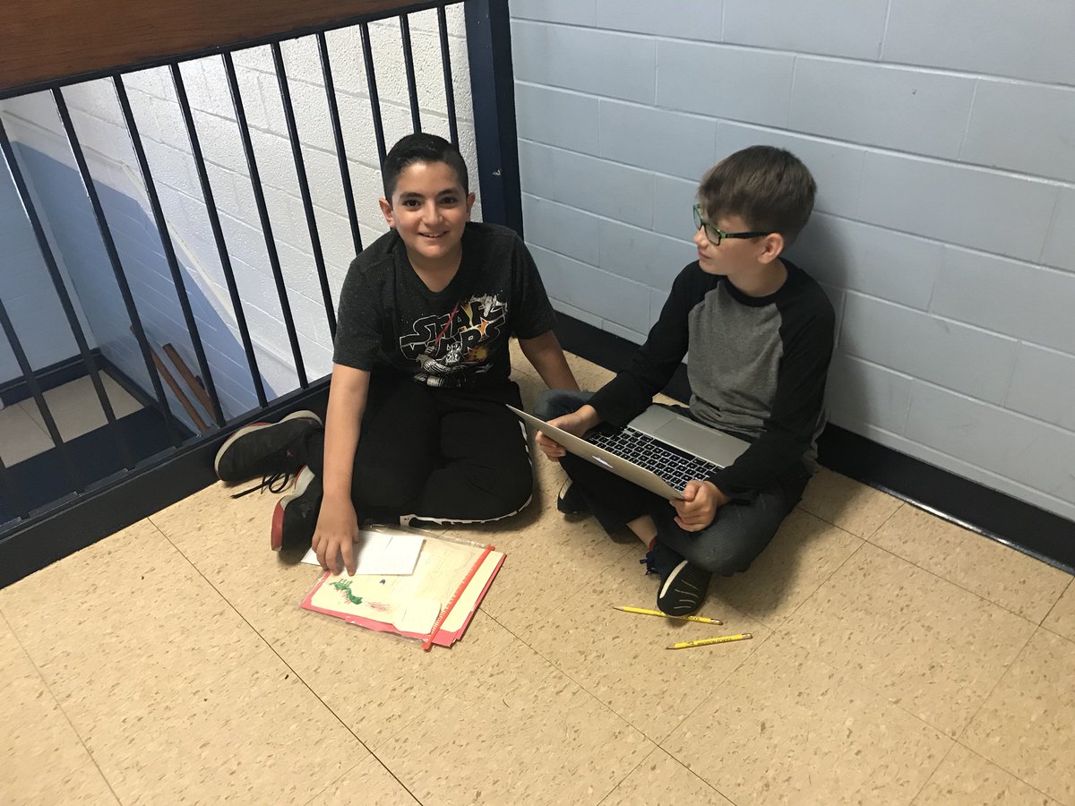 5th graders mentoring 4th graders! Time to get those biographies ready!! #weare44 #madison44 <a href="/mrsopdykesclass/">Katie Opdyke</a>