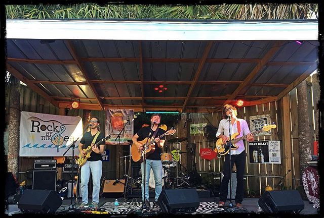 The_Currys's tweet photo. Fun set to kick off @rockbythesea last night! Great music for a great cause all weekend on St. George Island! Now hopping a plane to VA to play a wedding and back to the island for sets on Saturday and Sunday! #rockbythesea #harryas https://t.co/uNS9bwWiOL https://t.co/pMpjluOXEJ