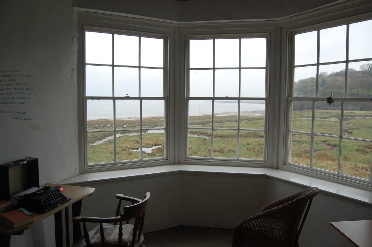 Dylan Thomas's writing desks: the study at 5 Cwmdonkin Drive <a href="/dylanthomashome/">Dylan Thomas Birthplace</a>, The writing shed, Laugharne <a href="/DTBoathouse/">DylanThomasBoathouse</a> and the summer house <a href="/LaugharneCastle/">Castell Talacharn</a>. #poets #writing #history