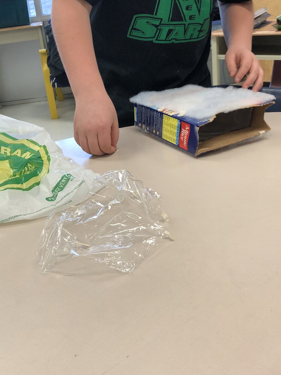 Morrisey_LDSB's tweet image. Creating spaces that will help insulate a popsicle and keep it a solid as long as possible! #scienceisyummy #STEMRULES