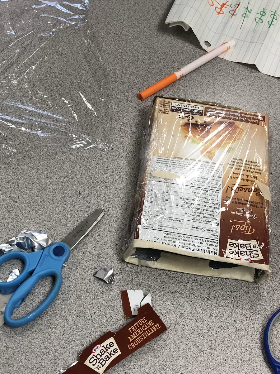 Morrisey_LDSB's tweet image. Creating spaces that will help insulate a popsicle and keep it a solid as long as possible! #scienceisyummy #STEMRULES