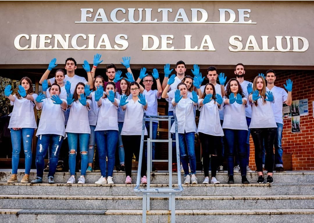 6JENFERULE's tweet photo. Enfermer@s preparando nuestras jornadas sobre violencia de género. Os invitamos a todos a venir y participar. #StopAgresiones https://t.co/KTD7EMxVNj