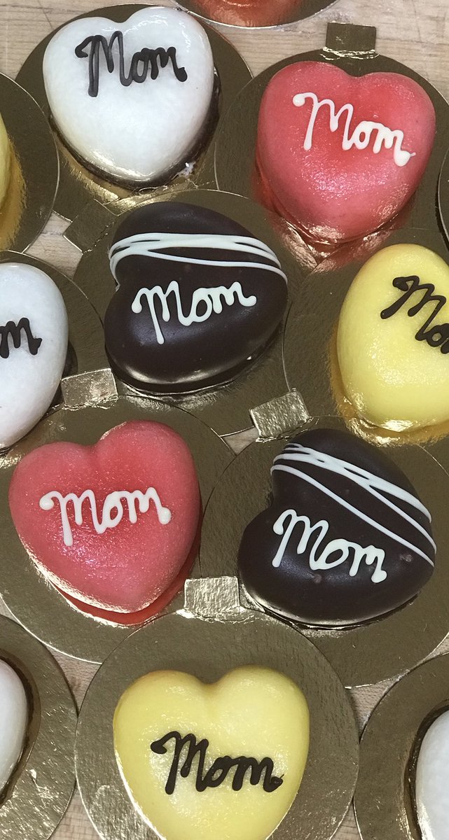 ladybugandcafe's tweet photo. Feliz dia de las madres!!! https://t.co/dEL22M9nK0