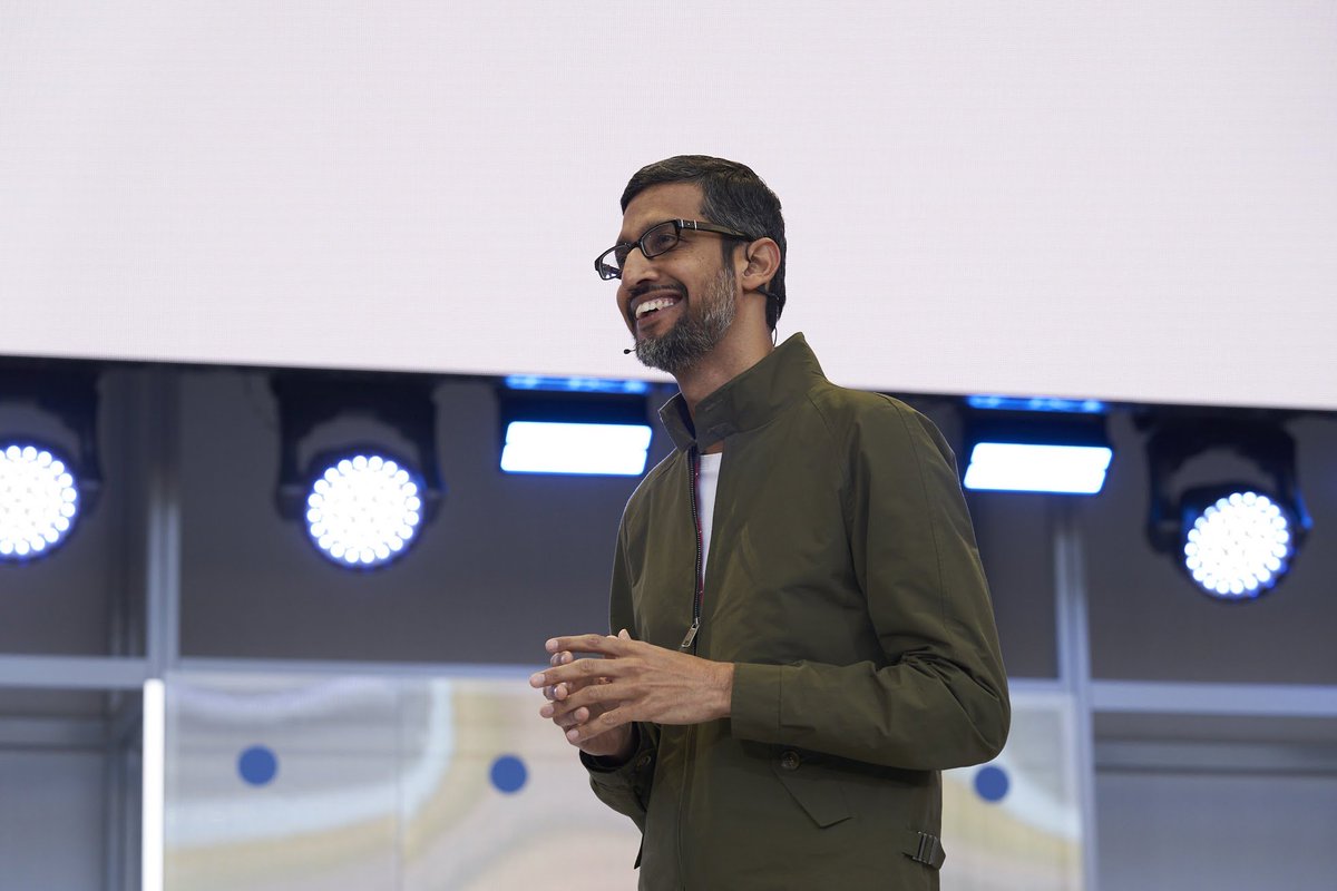 Google's tweet photo. Kick off Day 3 with a #io18 Keynote #tbt → https://t.co/1al3p27MXT https://t.co/lWAGThxLrA