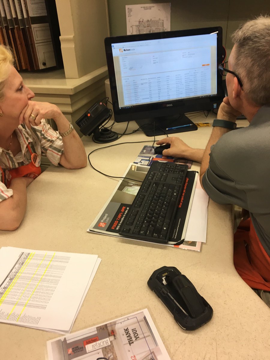HDI_531's tweet photo. Cory's celebrating success with another massive ChaChing at the Richmond store!!! Who else wants one?!
#HDEHDILeadsWin #RefacingRevolution #KitchenRefacing #DreamTeam https://t.co/DD6NqWgYzF