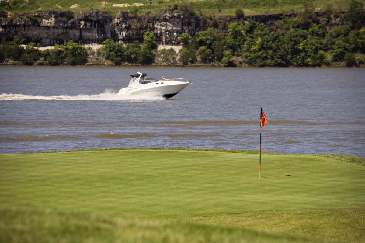 PortoCima_LOZ's tweet photo. The lake is ready....who’s mixing golf and the water the weekend?
#weekendvibes #lakelife https://t.co/TUh0xIvf13