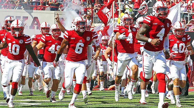 901_sxvxge's tweet photo. Blessed to receive an offer from the University of Nebraska 🙏🏽 @RivalsJohnson @Football_BCS @johnvarlas @HuskerFBNation #DaSavageWay https://t.co/zdbEyQnJ6w