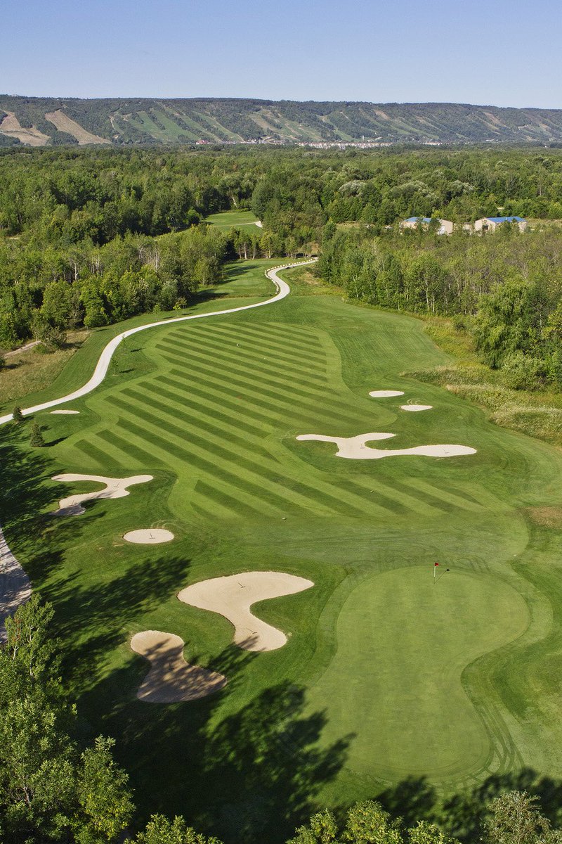 One of the best views in the province...@CranGolfResort 
.
Summer Packages available across Ontario! Visit our website. 
#golfviews