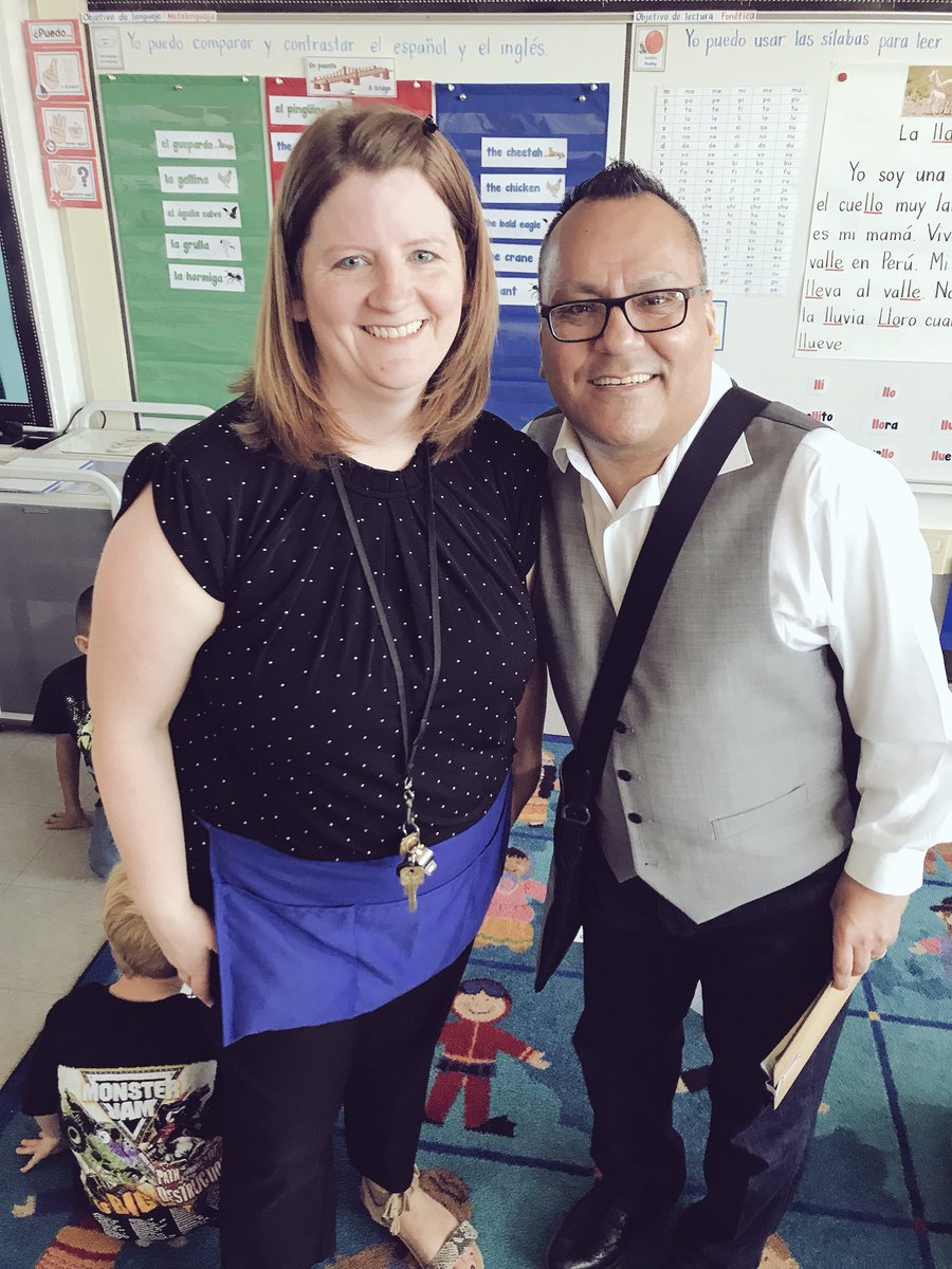 HolbrookMDUSD's tweet photo. Bienvenido @JoseMedinaJr89 and @MtDiabloUSD DL Administrators to our #HOLAfamilia @beatriz_rac @mika_phinney @MaestraVizcay @BancroftTWDI @ShoreAcresMDUSD @CambridgeASP @BelAirBears1 @MeadowHomesElem @YVEEaglesVP https://t.co/tURShgLQUX