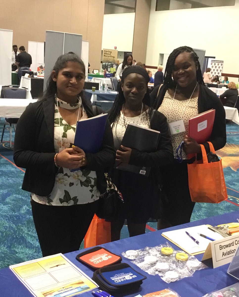 FLLFlyer's tweet image. High School Seniors Loveny, Vineesha and Deneil from #PiperHighSchool excited about the Aviation careers at #MyNextMove event at the Broward County Convention Center. @browardschools