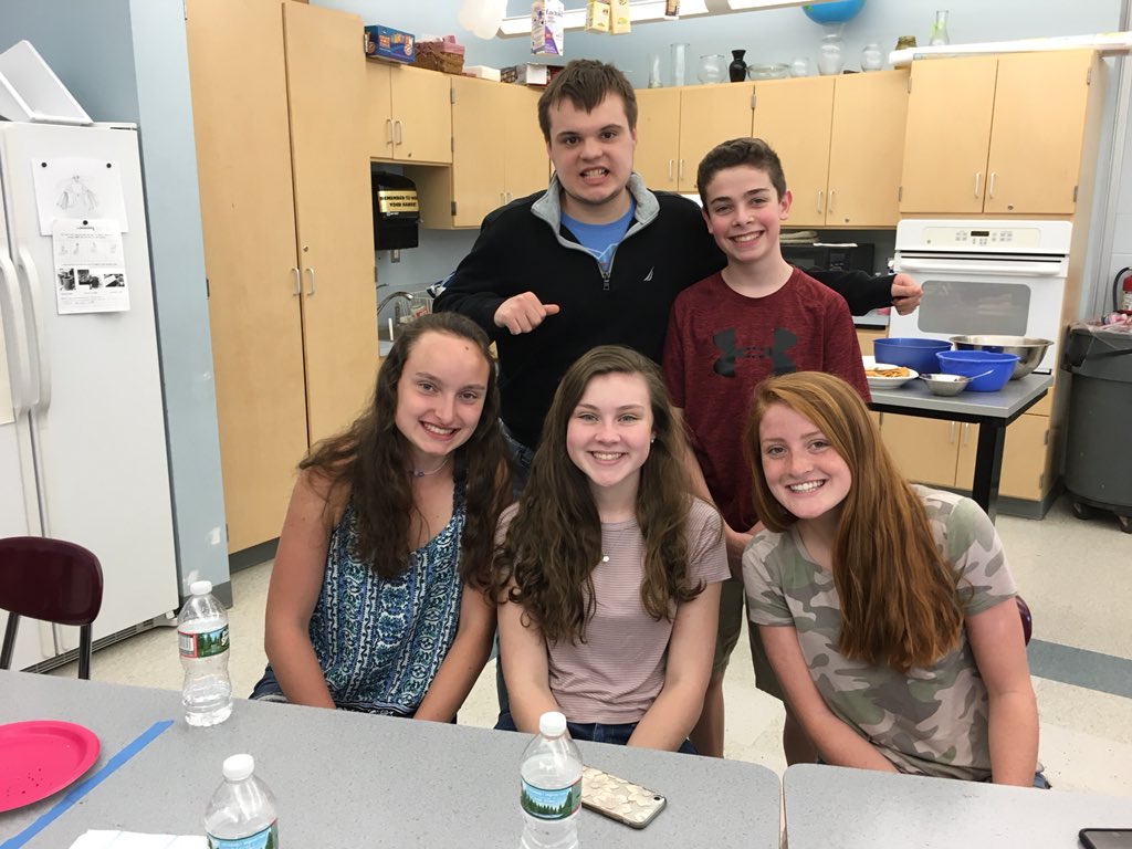 FrazierSpecEd's tweet photo. Our Senior Send-Off Party was fabulous! Lots of laughs and no tears...saving that for June 2nd! https://t.co/27vSDZRhPN