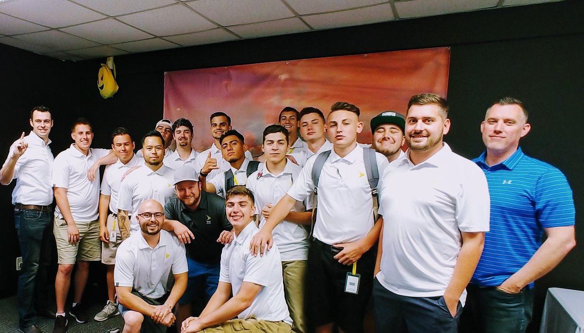 Kyle_Tea's tweet photo. Kicking off 🎉 the summer 🌞 sales-season w/ a training for one of our D2C sales teams in Dallas!

Sales from this office are rising faster 📈 than the temps🌡here!

@tracySprint https://t.co/0K2852ZG6O