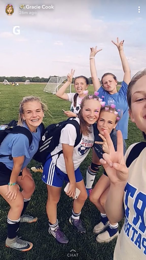 addireadinger's tweet photo. Soccer season is the best season :)))@gracie_jocelyn @lydiafeiler @abby_scott20 @IrelandBrookee @Kacieschoff https://t.co/5WFyALCp6e