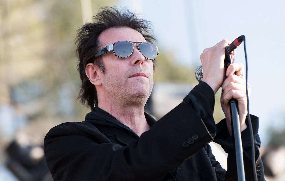 Echo &amp; The Bunnymen anger fans by rescheduling gig to watch Champions League final fal.cn/yKtB