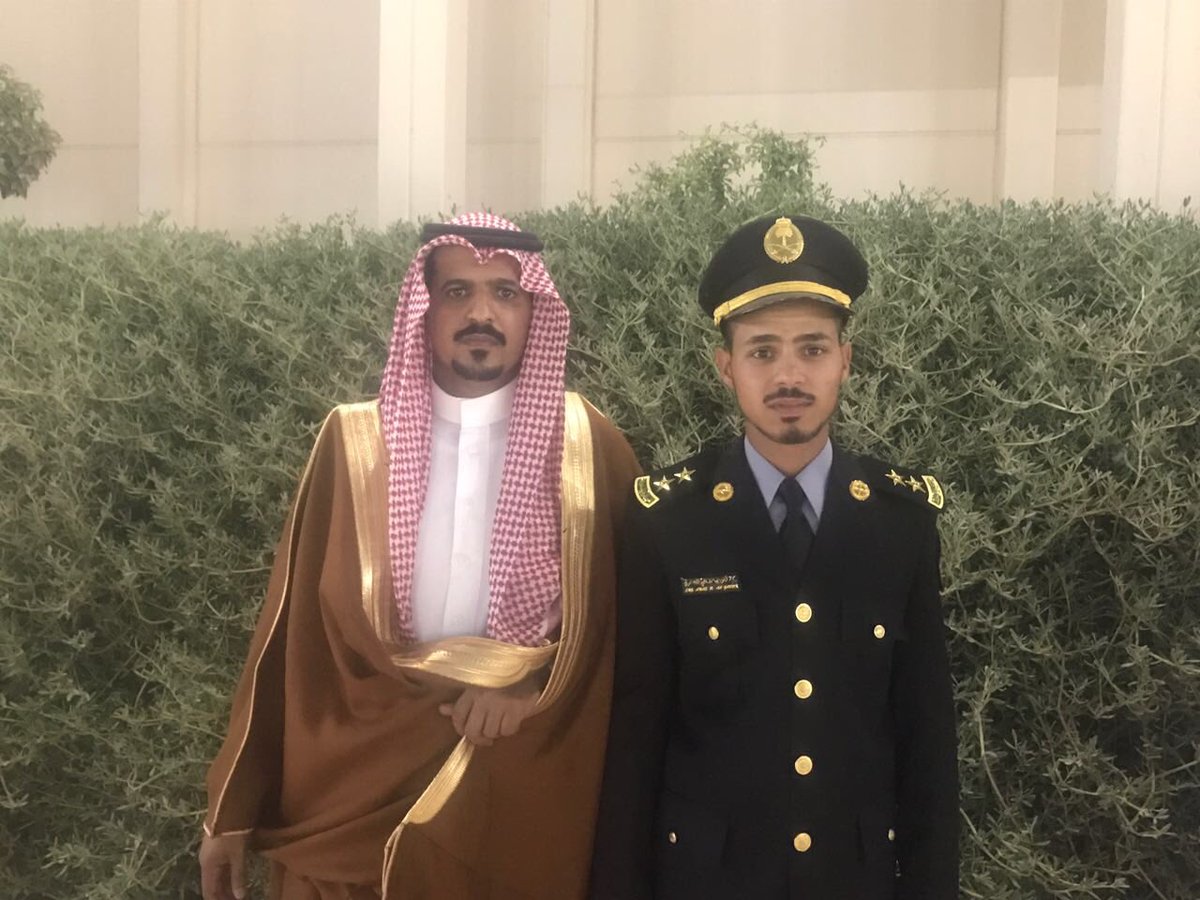 bne_3mr's tweet photo. حساب بني عمرو من حرب
يبارك لـ ابن العم :
أنس رويجي الجابري العمري
تخرجه من كلية الملك خالد العسكرية برتبة ملازم أول مهندس اسأل المولى القدير له ولزملائه العون والتوفيق لخدمة دينهم ومليكهم ووطنهم https://t.co/68e6LObzst