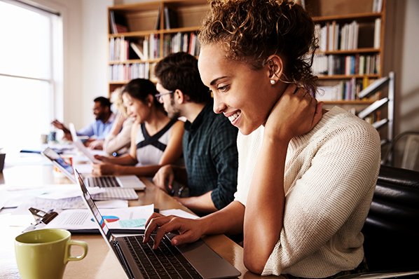 SIMPartners's tweet photo. "Potential buyers care less about what you have to say about yourself, and more than ever about what your customers have to say about you." Read more from @HubSpot's latest marketing article here https://t.co/hJlrDKqBQ7 https://t.co/DGrxHQBlTh