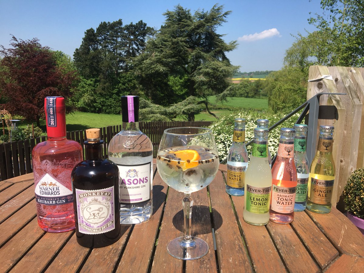homeofthefolly's tweet photo. **New Gin Alert** 🌸🦋🍊
Featuring the best @FeverTreeMixers 
@MasonsGin 
@MONKEY_47 
@warner_edwards https://t.co/94V1ejuzIL