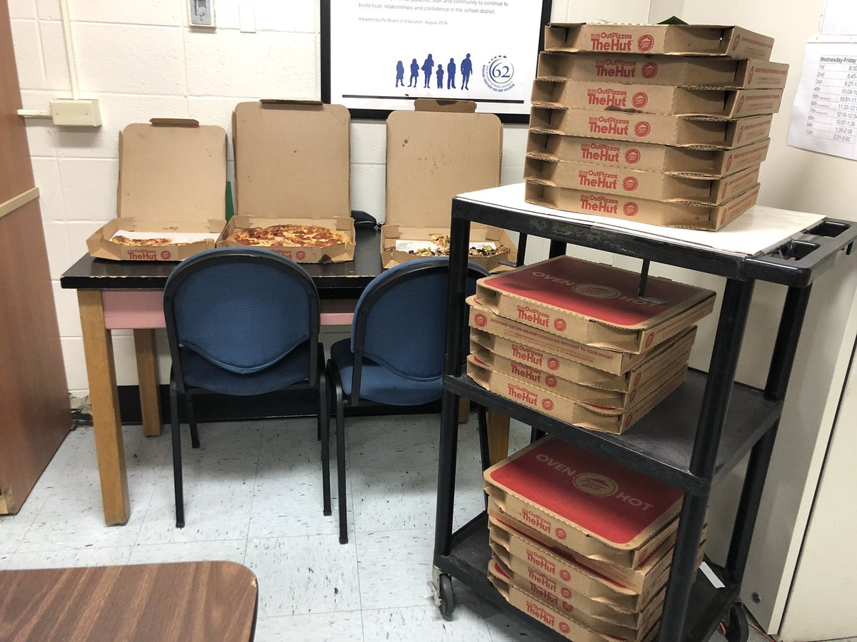 chanley15's tweet photo. @sarahhoerner Thanks for your #generosity in treating all the AMS teachers to @pizzahut for Teacher Appreciation Week! Lucky to work with @MsHoernerMusic! #62AMS #62Learns #feelsgoodtobeappreciated #fullbellies https://t.co/jveyj0uTrW