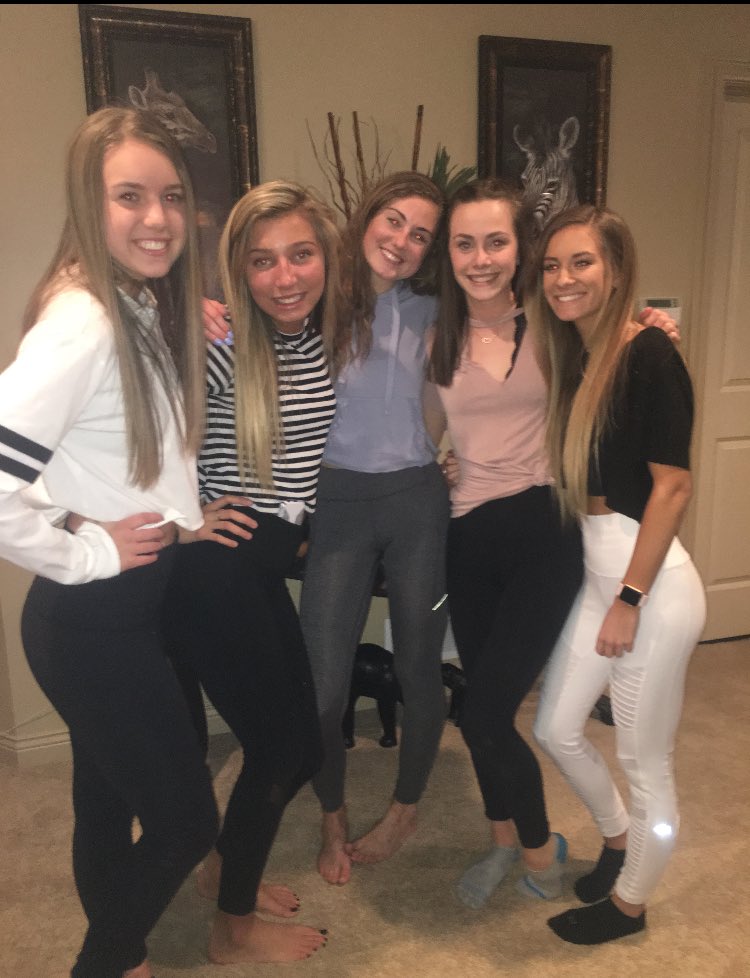 sarah_ummach's tweet photo. happy bday @Kaitlynkoesterr so glad we’ve had so many years of cheer together thx for making it so fun!!💓💓 hope you have the greatest day see you at practice☺️ https://t.co/ruP41wBsnf