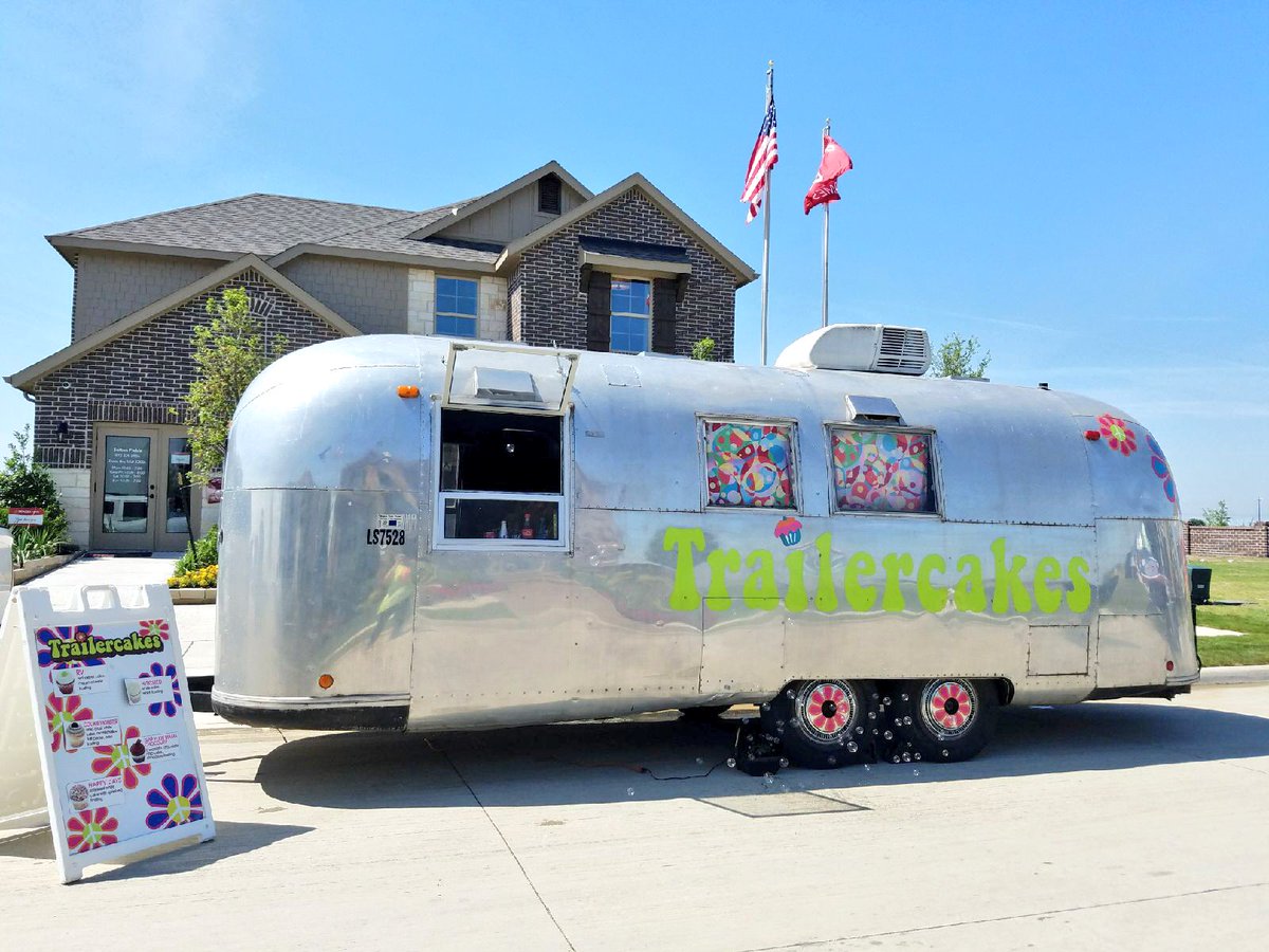 It’s a perfect day to celebrate the #grandopening of #suttonfields master development in Celina! #bubbles #privateevent #wecater #myliferiveted #celinatexas