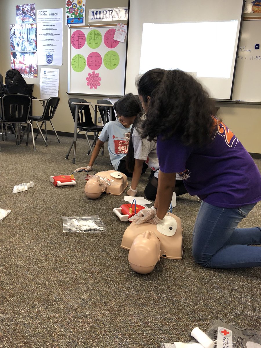 RedCrossRPHS's tweet photo. The Ridge Point Red Cross Club had an amazing CPR class on Wednesday, everyone had so much fun! #pantheredcross https://t.co/fISF9hJQcc