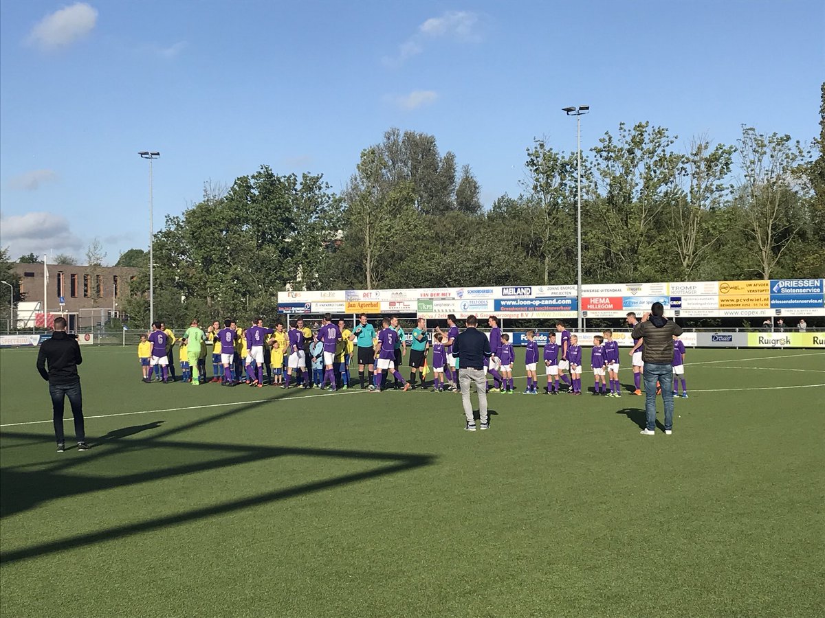 Daar gaan we! #HDCup #Finale #cupfighters #PaarsWitteLeeuwen