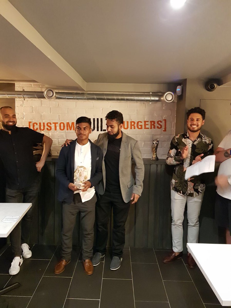 KitroomFC's tweet image. U13s winners with @Mohammedbhikhi to close the season for the most successful of our 4 teams this year. Great effort from all the lads @builtburgers1 @EssexAllianceFL @EleLeague