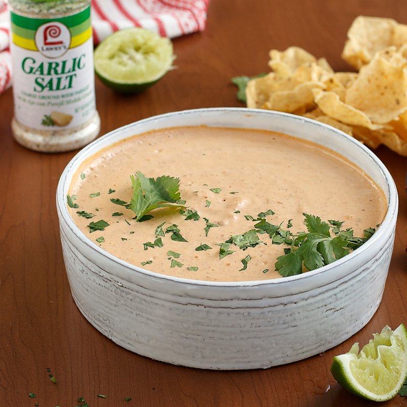 LawrysSeasoning's tweet photo. Got five minutes? Then you've got just enough time to make this creamy, savory chipotle dip! 

Recipe: https://t.co/YxanR3xHQm https://t.co/7APsuFsOZC