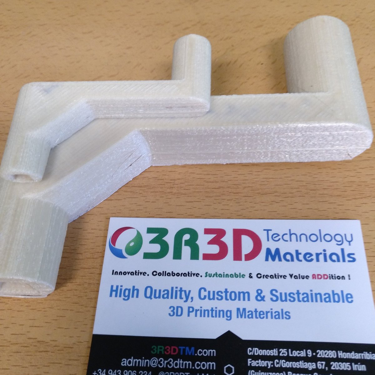 3R3DTechMat's tweet photo. #3dprinted #ultem9085 High performance material by @3R3DTechMat
Temp:350"C Bed:160"C Chambre:80"C
#3dprinter #intamsys #FunmatHT https://t.co/hhS5GhPCP9
