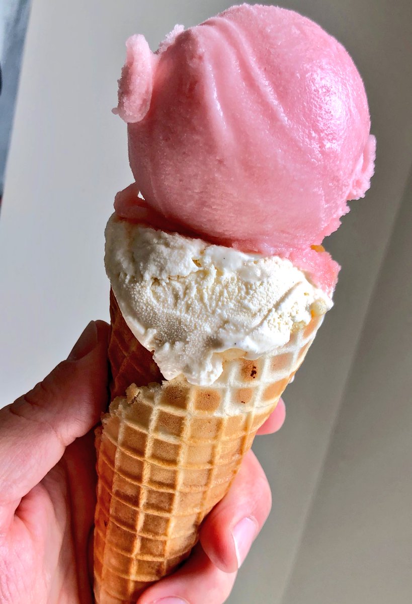 humphryslocombe's tweet photo. Today you’re trying @SFPrincessProj Pink Lemonade with V*n!ll@ #trustme AND don’t forget to join us this weekend! #dressdrive 👗👑👠
➡️ https://t.co/sAyJlSpss6 https://t.co/GOtbTcvOrk