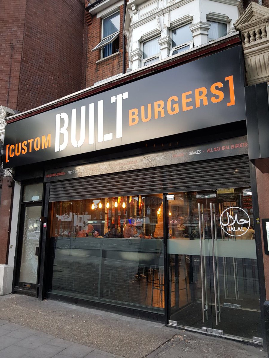 KitroomFC's tweet image. Can’t have an awards night without hosts... @builtburgers1 were amazing! Tasty food, top service and kindly awarded a free family meal to all 4 Player of the Season winners! Thank you Built Burgers!