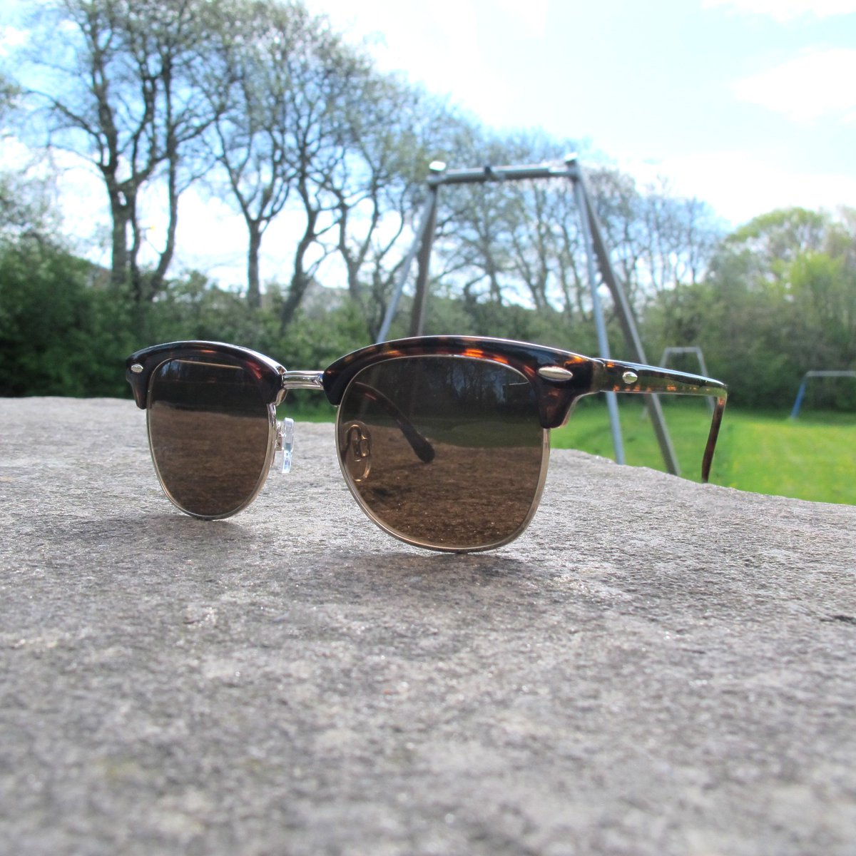 RHSunglasses's tweet photo. #POTD Monkey Monkey Childrens Casey Retro Plastic & Metal Combo Sunglasses in Tortoiseshell Gold https://t.co/FAugOqxJUd #monkeymonkey #tortoisehell #kidssunglasses #kidsfashion #redhotsunglasses #sunglasses #instafashion #bestoftheday #designersunglasses #childrenseyewear https://t.co/O8BuXC2jDV