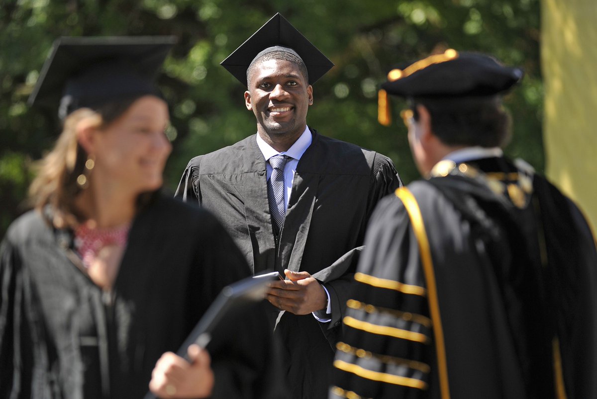 vucommodores's tweet photo. #TBT to graduations of yesteryear! Know any of these @VanderbiltU grads? #AnchorDown https://t.co/pwqYsECegT