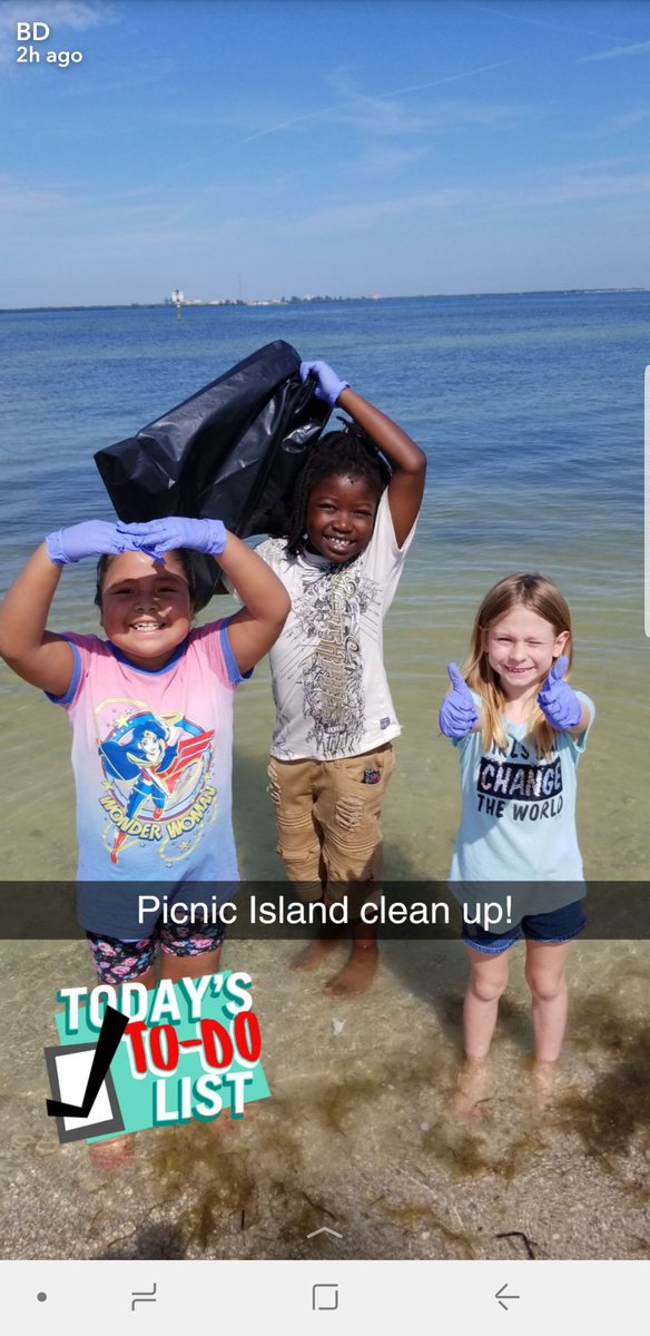 MrD5097's tweet photo. Community Cleanup at Picnic Island!  Our 2nd Graders worked hard in the sun to make their community a better place! @HCPSLanier https://t.co/KETqbskFYd